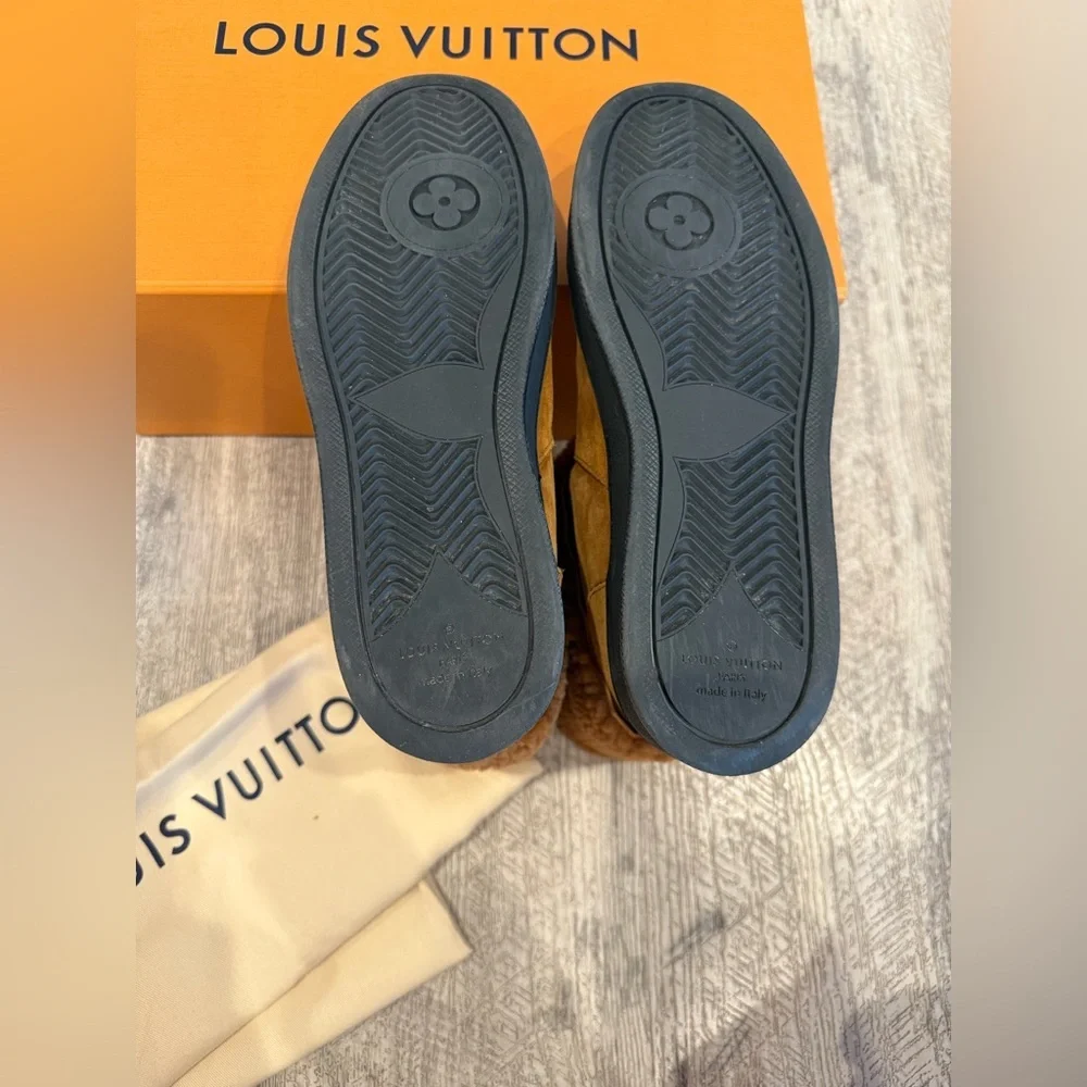 Louis Vuitton Suede Shearling Snowdrop Brown Ankle Booties - Picture 9 of 10